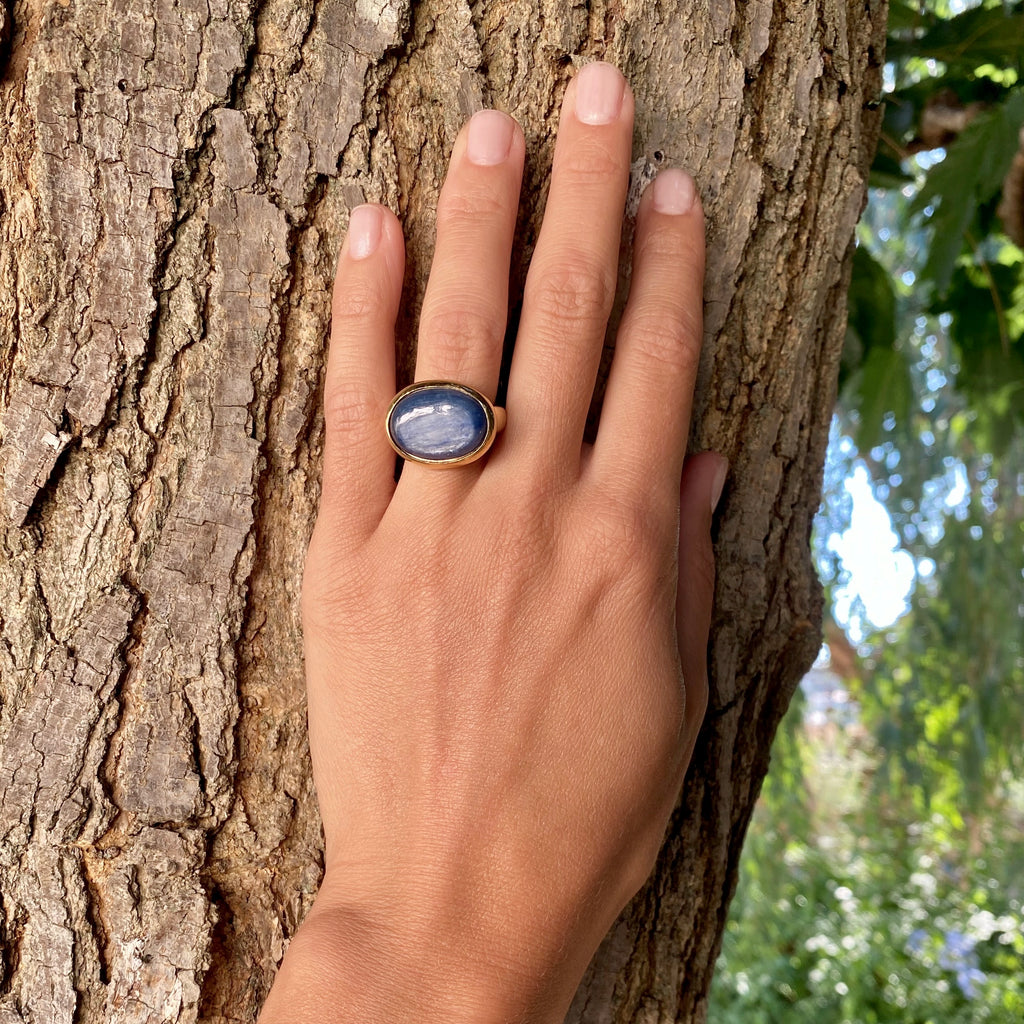 bague ovale cyanite pierre semi precieuse