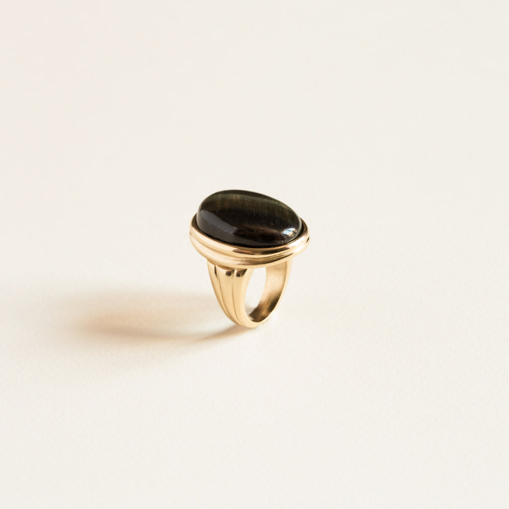 bague pierre ovale oeil de faucon