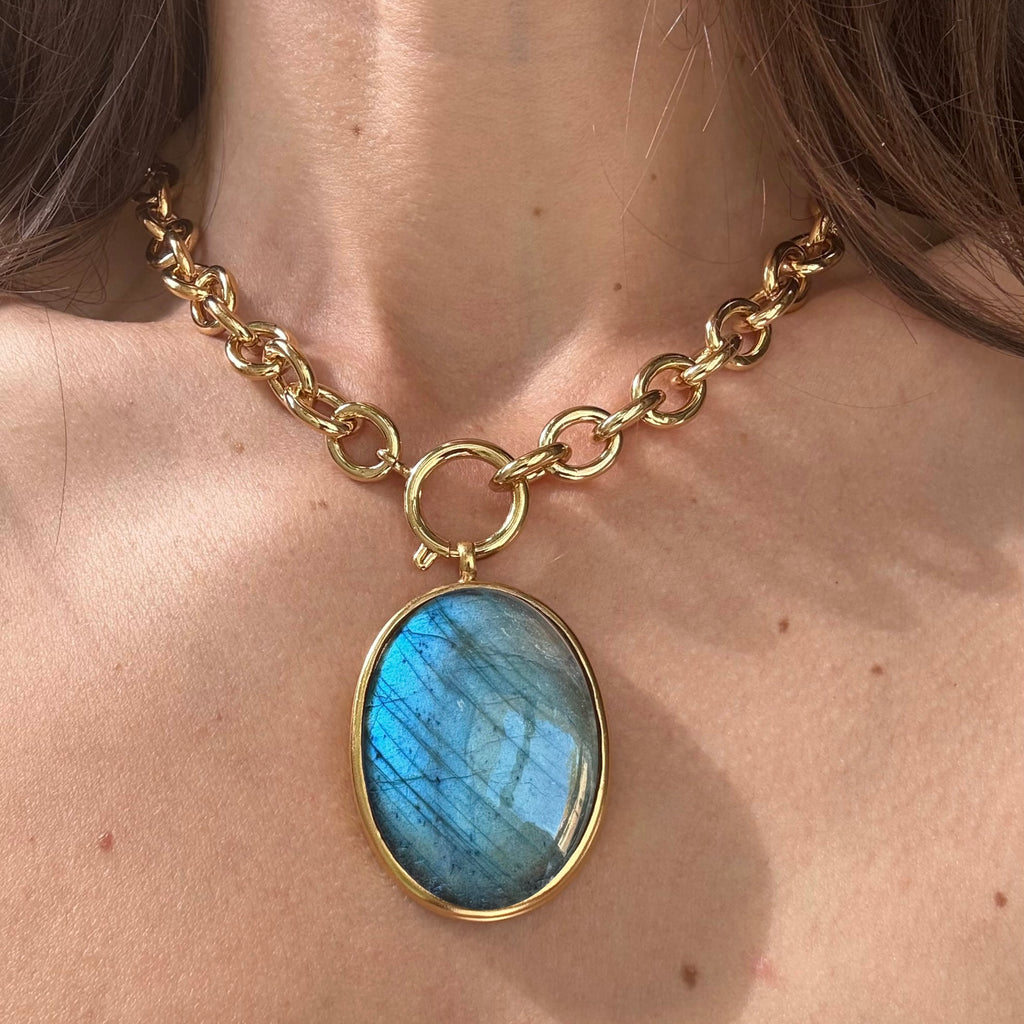 collier XXL, grosse maille, chaîne, or, labradorite, pierre semi précieuse