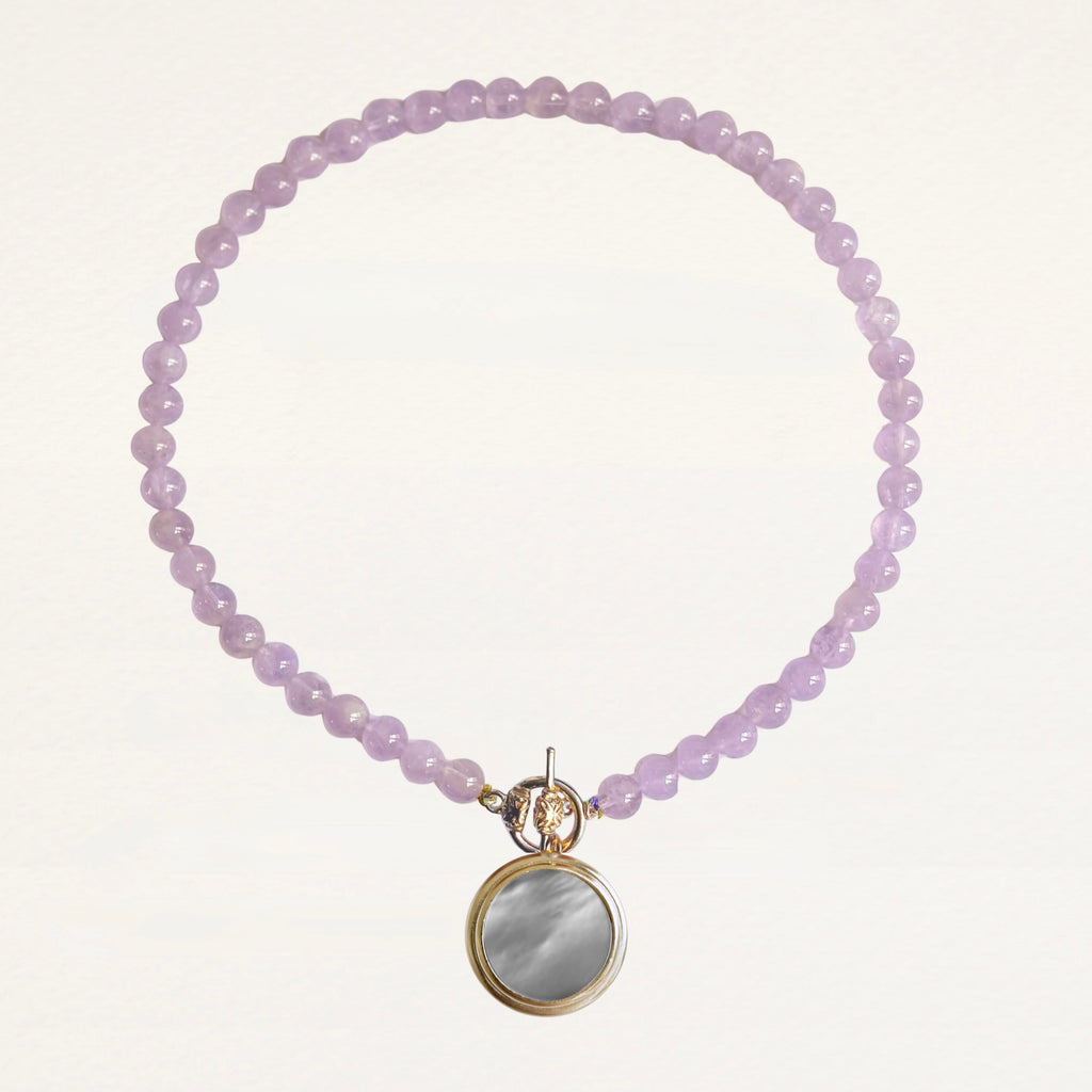 collier en pierres roulées, pierre semi précieuse, amethyste, nacre grise
