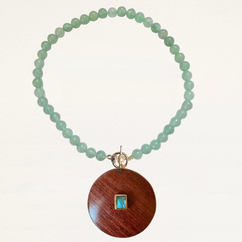 Collier en bois, pierres roulées, aventurine, pierre semi précieuse