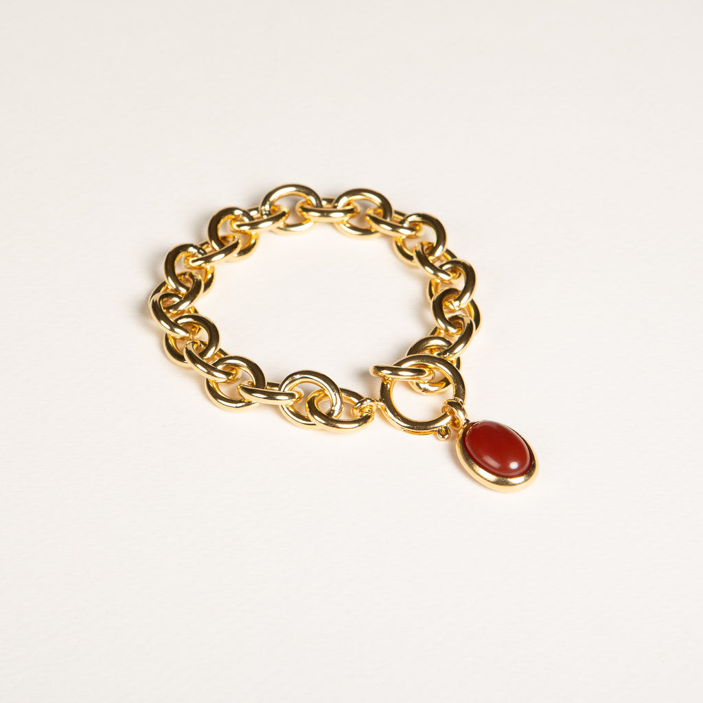 bracelet en or, charm, cornaline, pierre semi-précieuse