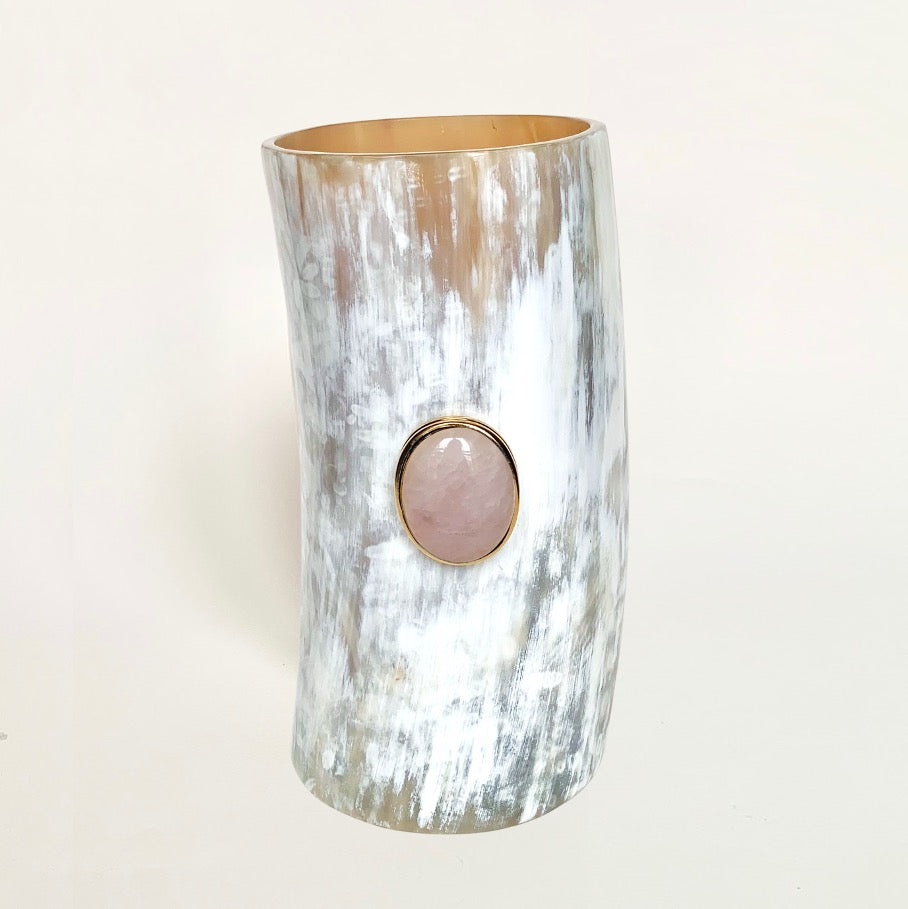 vase en corne, objets déco,  pierres semi-précieuses, quartz rose