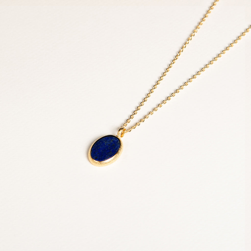 collier, mini pendentif, pierre plate, semi précieux, lapis lazuli